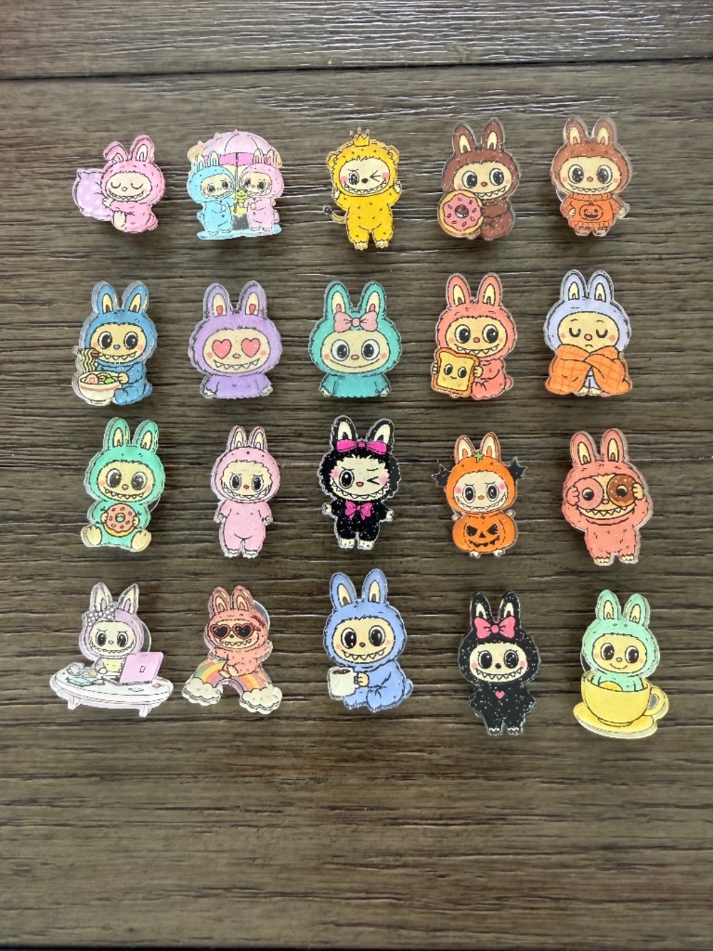 20 Labubu croc charms